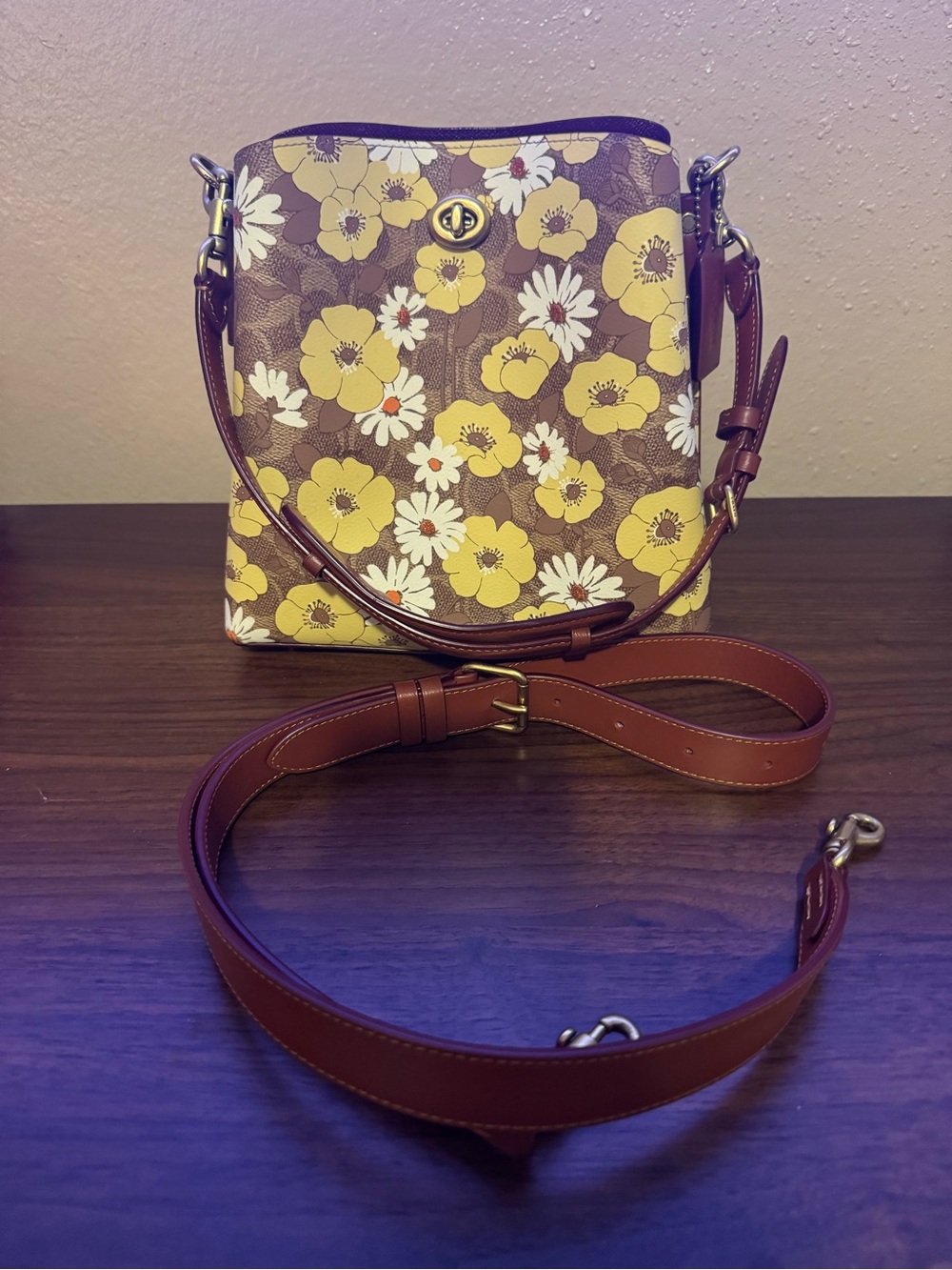 Coach C9722 Willow Bucket Bag Signature Canvas Floral - Picture 3 of 7